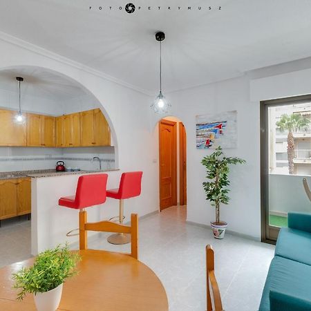 Colorful Apartment Torrevieja Extérieur photo