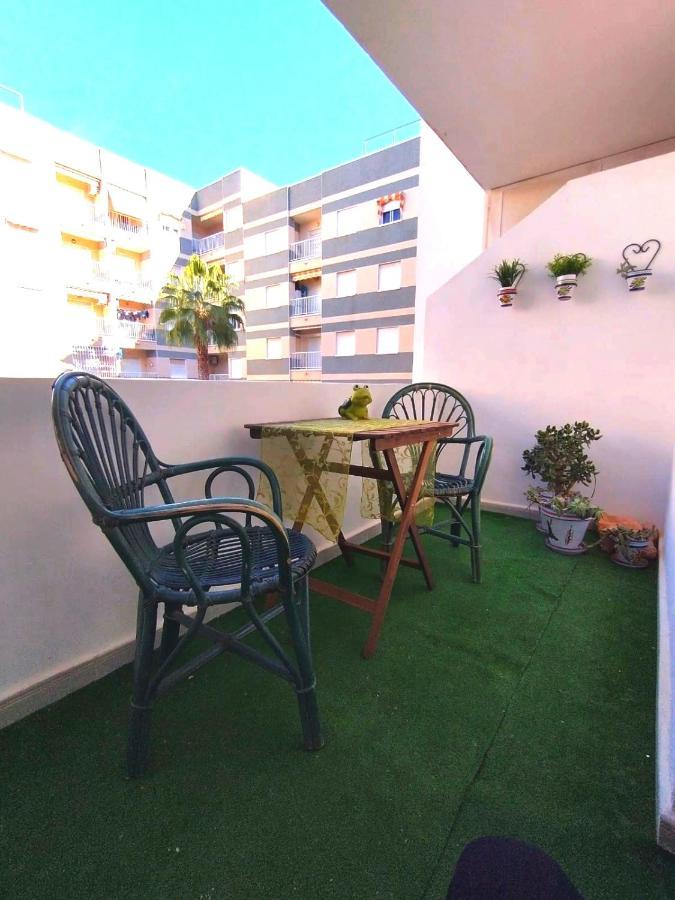 Colorful Apartment Torrevieja Extérieur photo