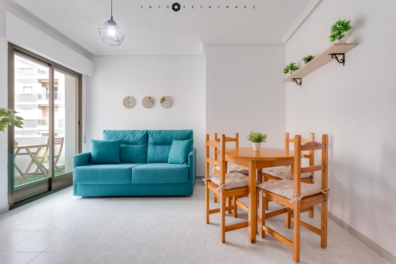 Colorful Apartment Torrevieja Extérieur photo
